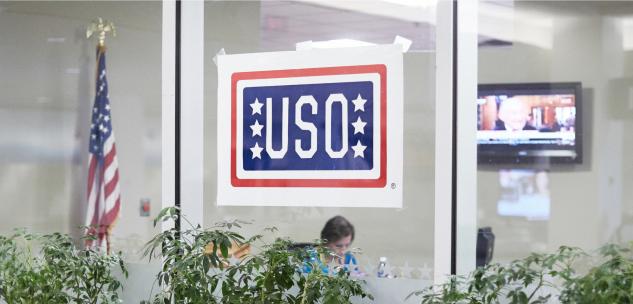 use lounge in baggage claim